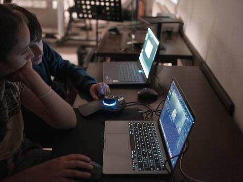 Fotka z game jamu Root Camp · září 2026